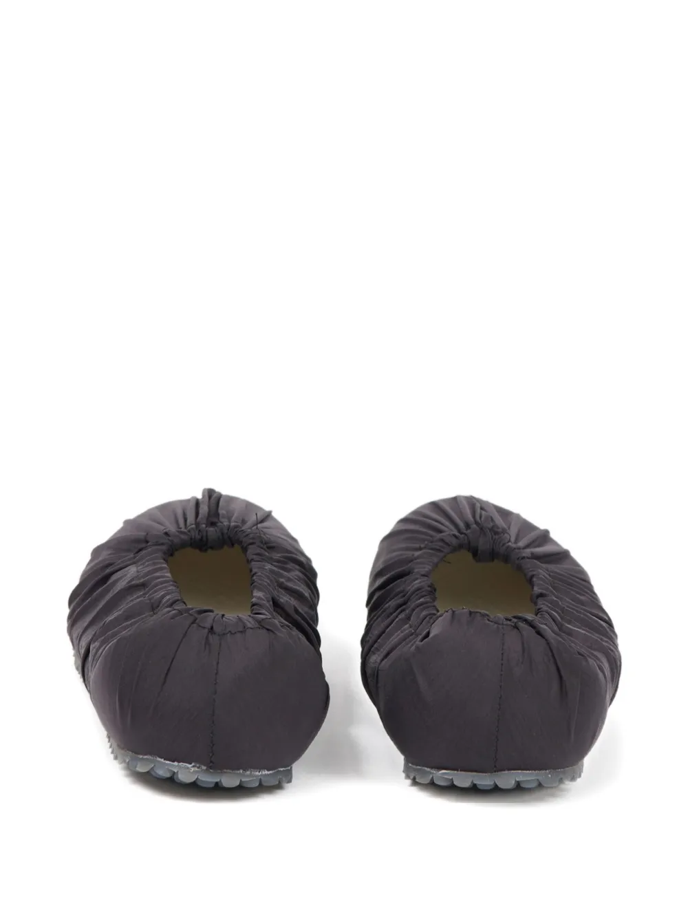 black sneakers ,back view