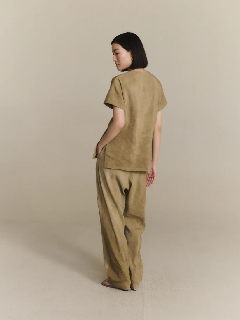 Tan pants,full body view